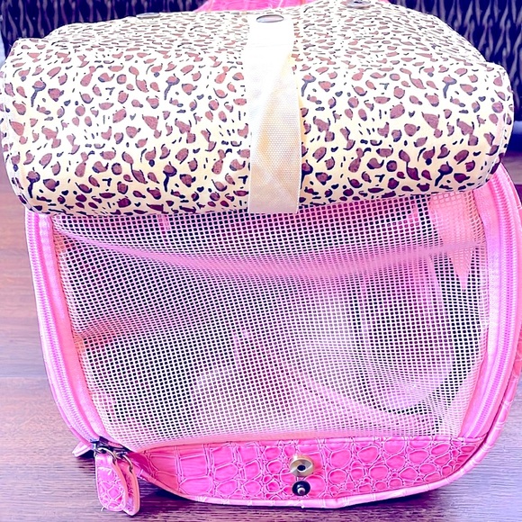 Little Princess Dog / Cat Carrier in pink - Picture 3 of 6